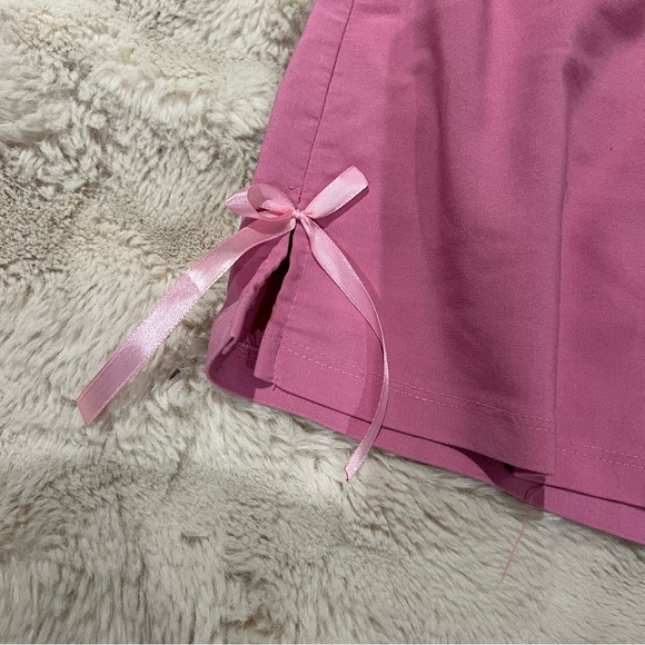 Bubblegum pink skirt with satin bows - Picture 6 of 7